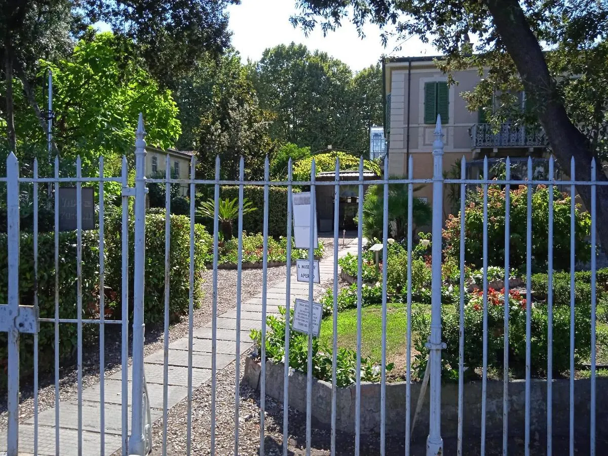 Mobile Home Comfort Viareggio - Including Airco -Camping Paradiso- R028 0*,  Italy