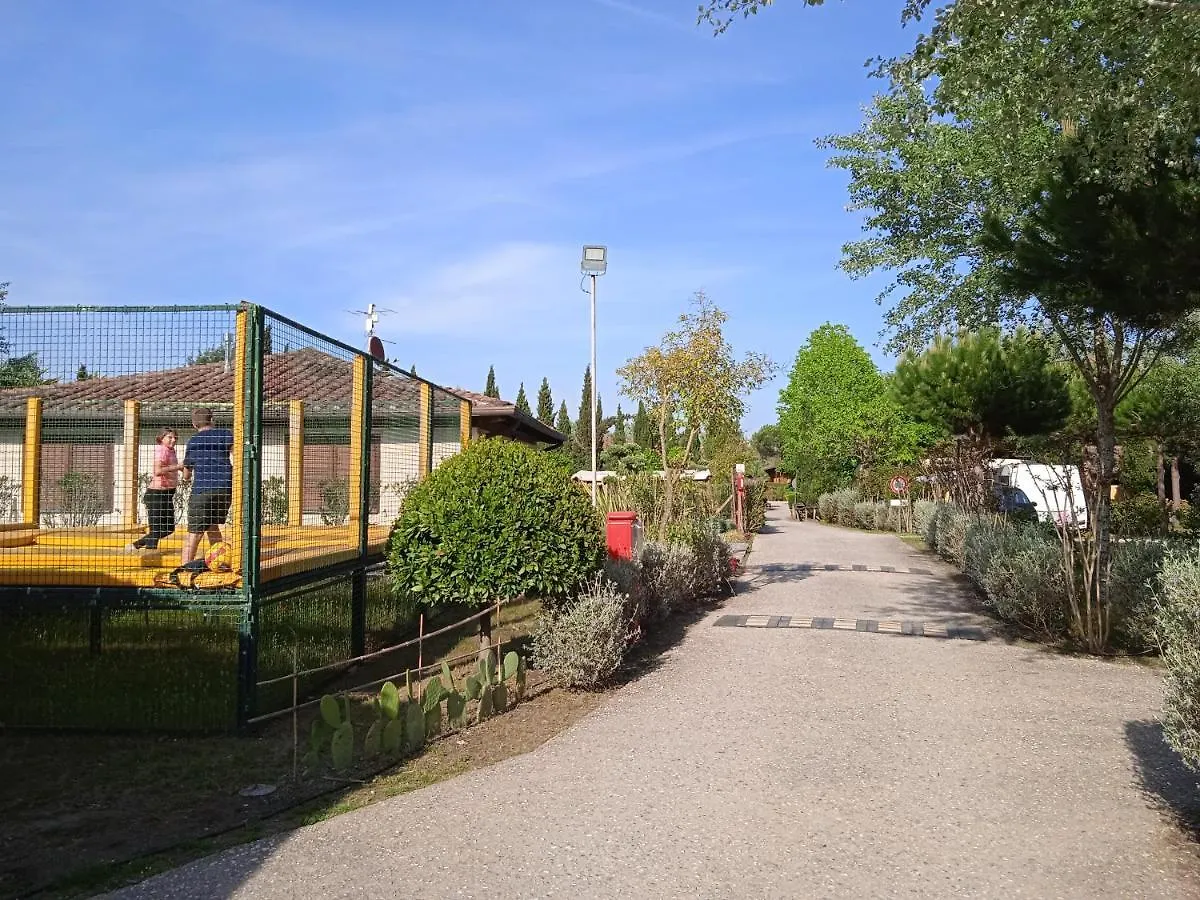 Mobile Home Comfort Viareggio - Including Airco -Camping Paradiso- R028 Campsite