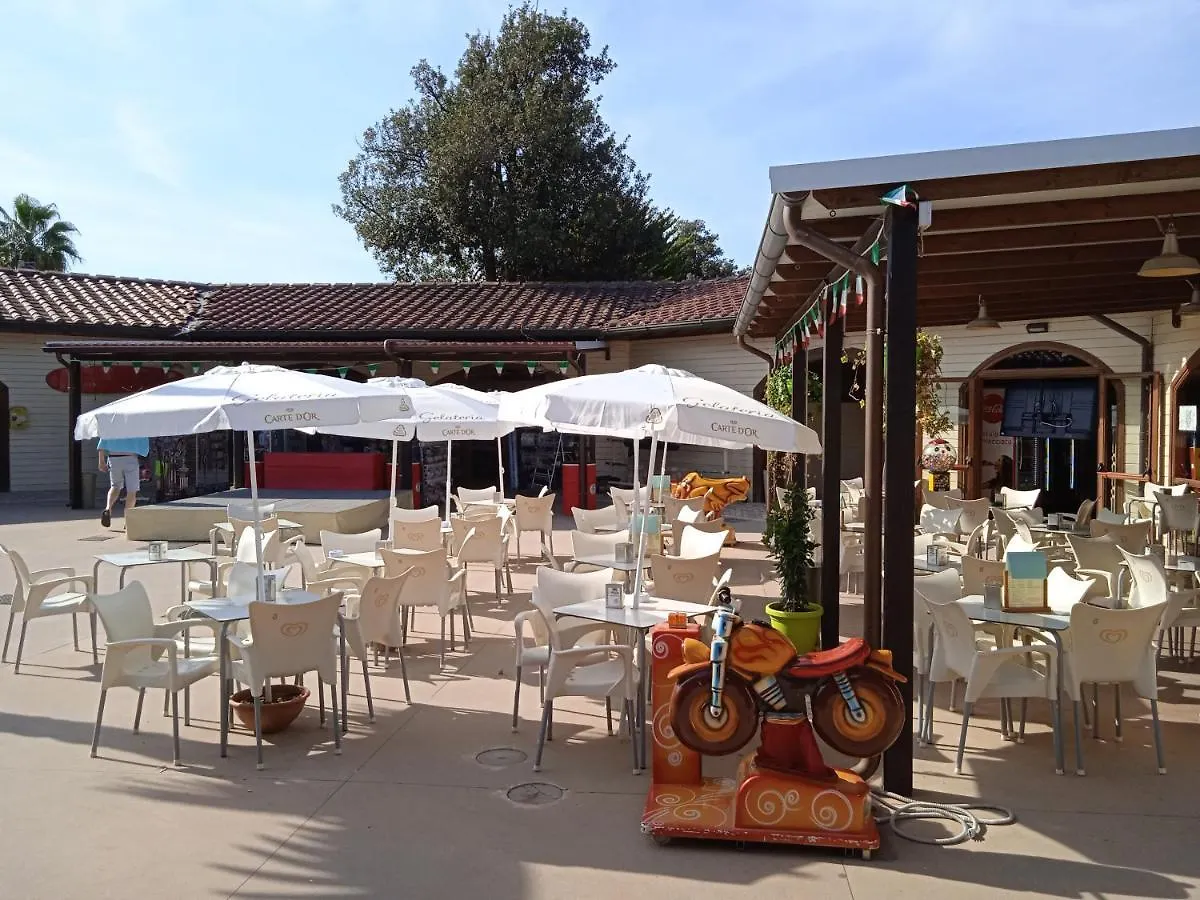 Mobile Home Comfort Viareggio - Including Airco -Camping Paradiso- R028 0*,